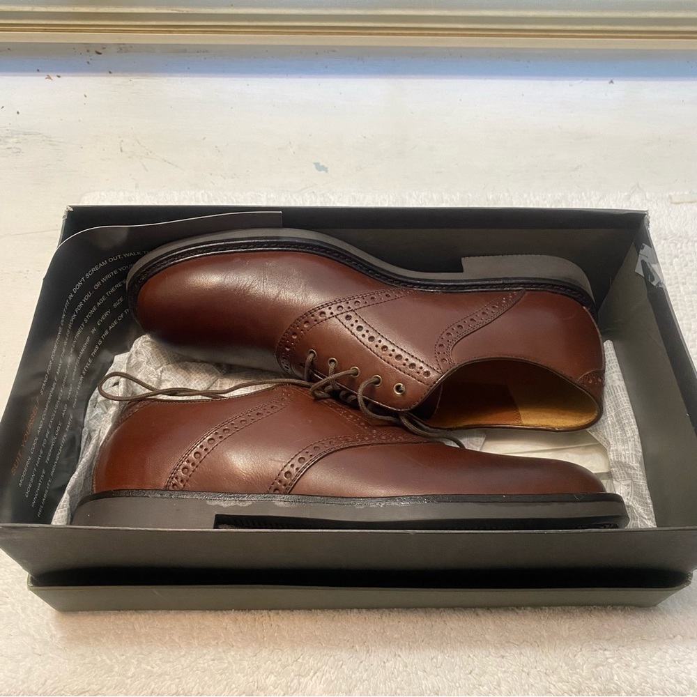 Johnston and Murphy	Durst Saddle Dress Shoes